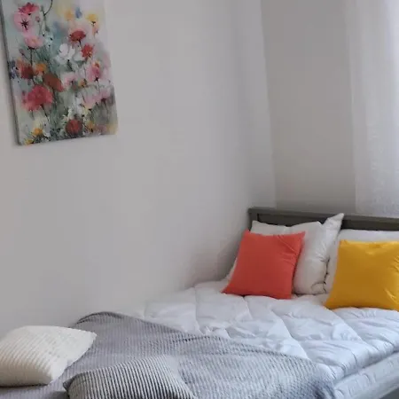 Appartement Przytulny Z Parkingiem Na Przedmiesciach Wroclawia By Renters