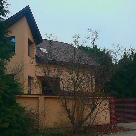 Appartement Przytulny Z Parkingiem Na Przedmiesciach Wroclawia By Renters