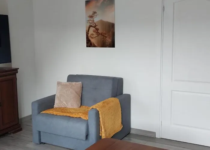 Przytulny Z Parkingiem Na Przedmiesciach Wroclawia By Renters Апартаменты Биеланы Вроцлавские