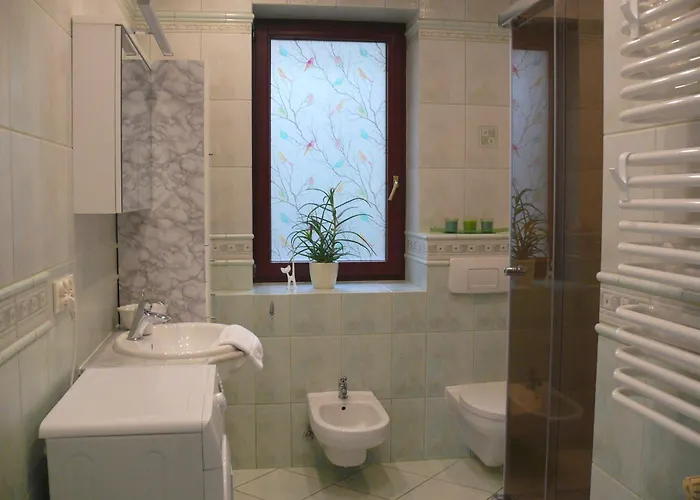 Appartamento Przytulny Z Parkingiem Na Przedmiesciach Wroclawia By Renters