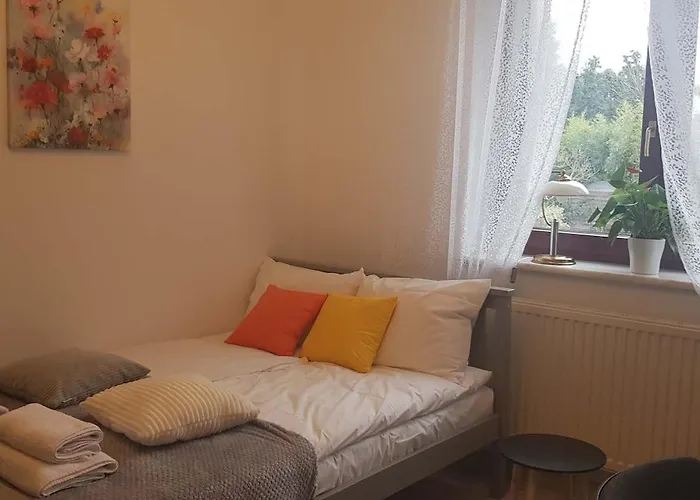 Przytulny Z Parkingiem Na Przedmiesciach Wroclawia By Renters Appartamento Bielany Wrocławskie