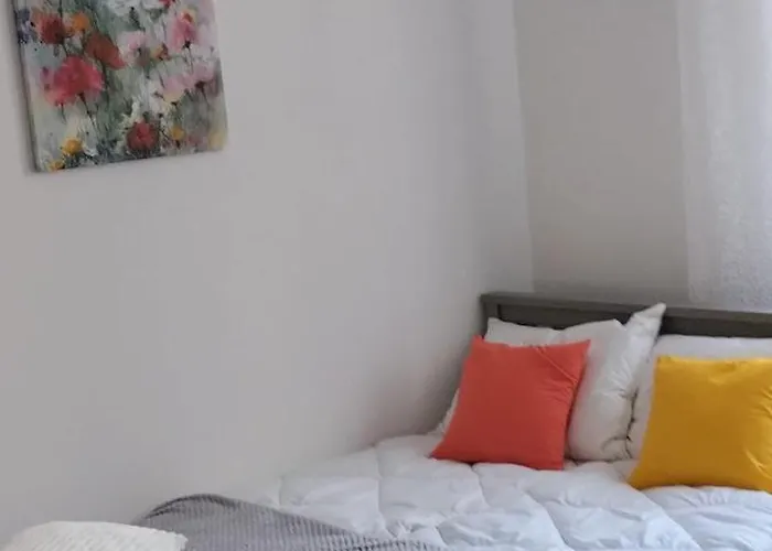 Appartamento Przytulny Z Parkingiem Na Przedmiesciach Wroclawia By Renters