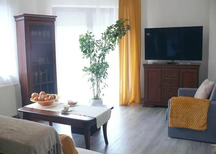 Przytulny Z Parkingiem Na Przedmiesciach Wroclawia By Renters Биеланы Вроцлавские