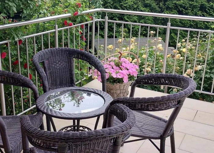 Appartamento Przytulny Z Parkingiem Na Przedmiesciach Wroclawia By Renters